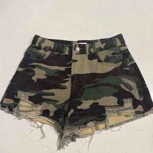 Camouflage Women's Cargo Shorts